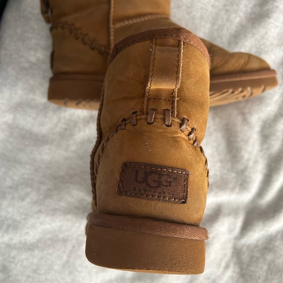 UGG size 4 EU 34 - Picture 3 of 10